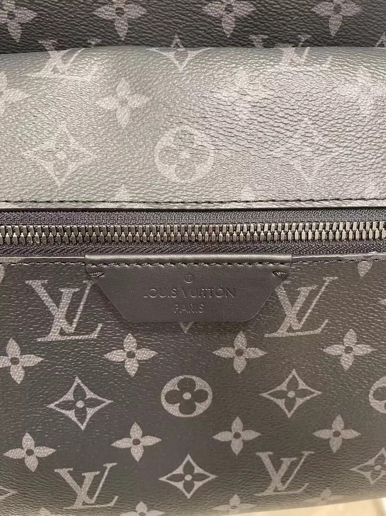 Louis Vuitton Louis Vuitton Monogram Eclipse Backpack Size ONE SIZE - 9 Thumbnail