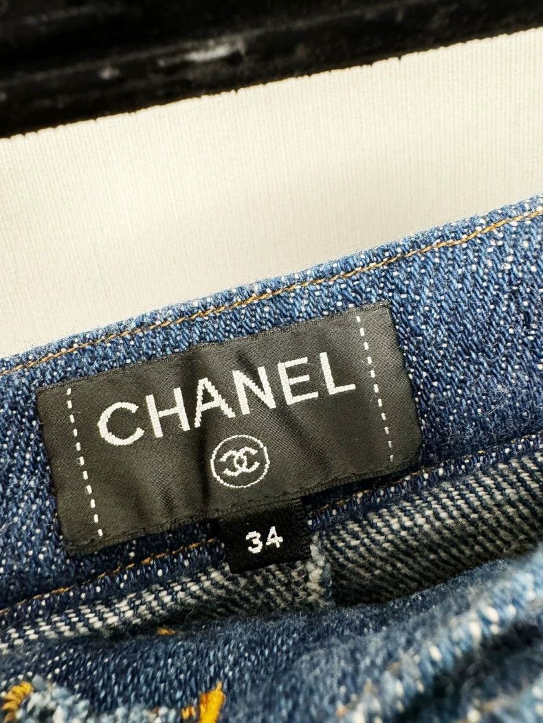 Chanel Chanel Denim Skirt with Logo Design Size 34" / US 12 / IT 48 - 3 Thumbnail