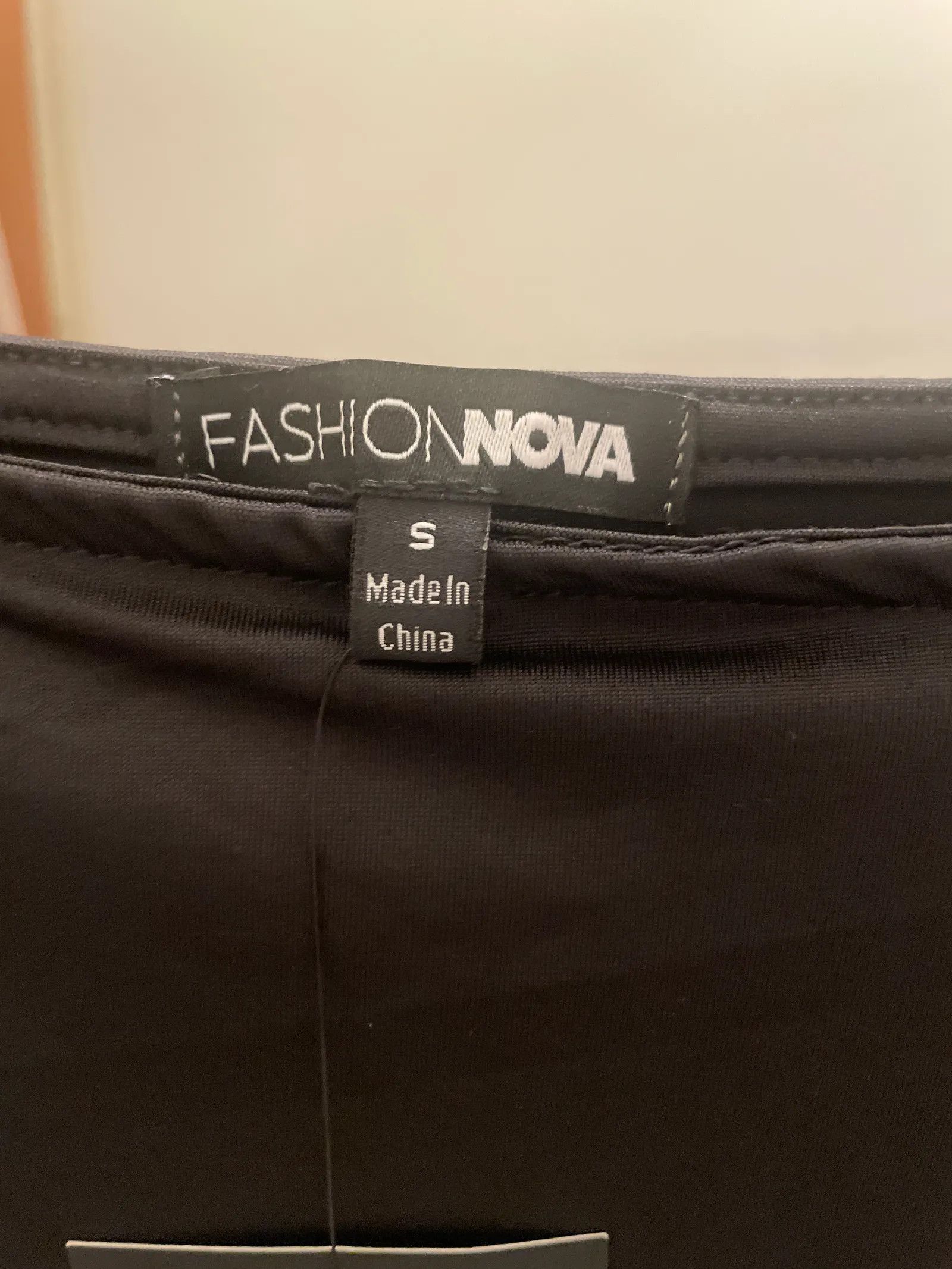 Fashion Nova Fashion nova Dress Size S / US 4 / IT 40 - 2 Thumbnail