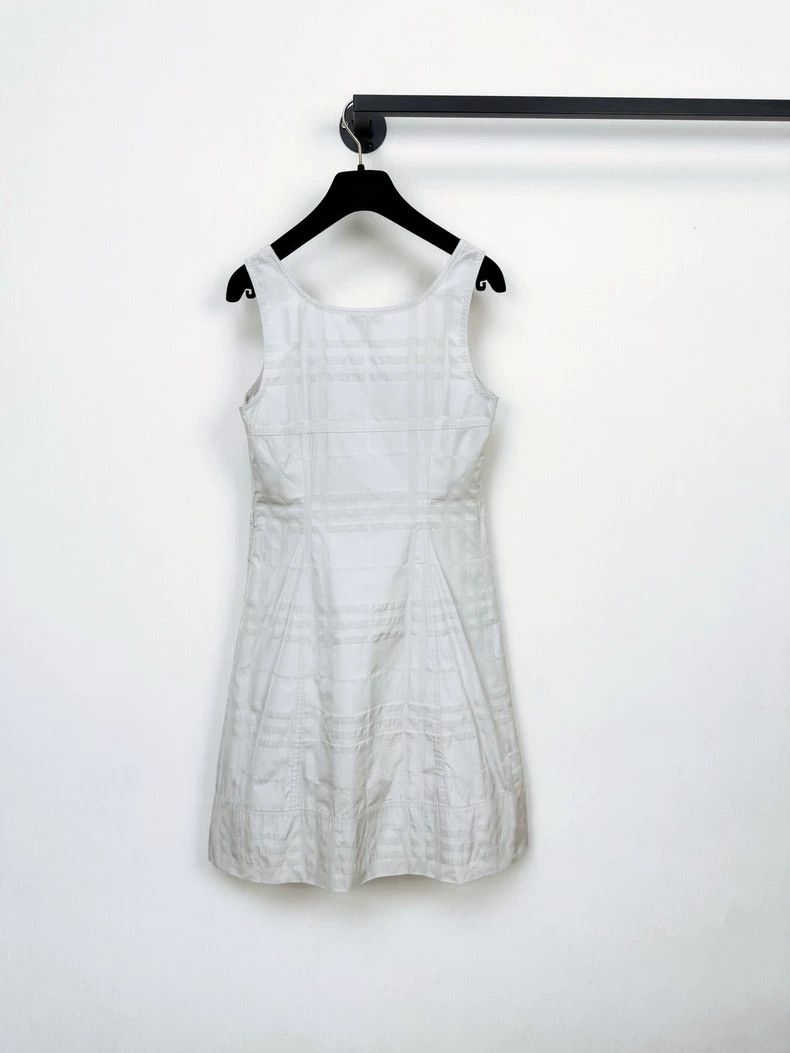 Burberry Burberry dress UK6 original with pockets Size S / US 4 / IT 40 - 2 Thumbnail