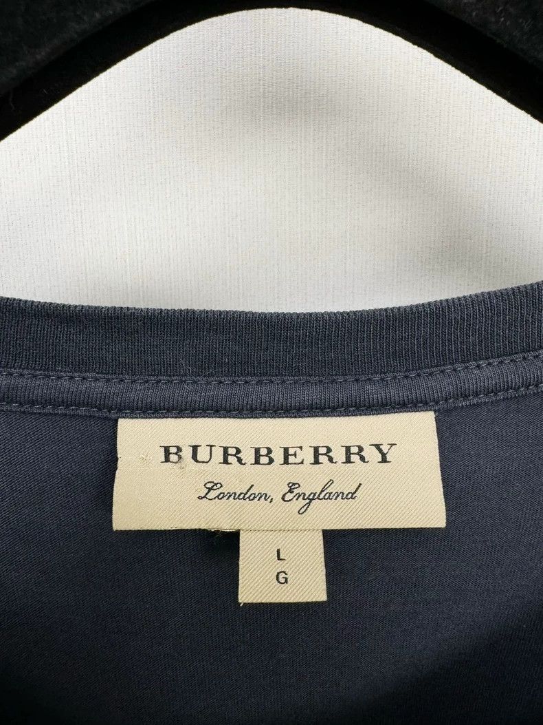 Burberry Burberry Short Sleeve T-Shirt Size L Size L / US 10 / IT 46 - 2 Thumbnail