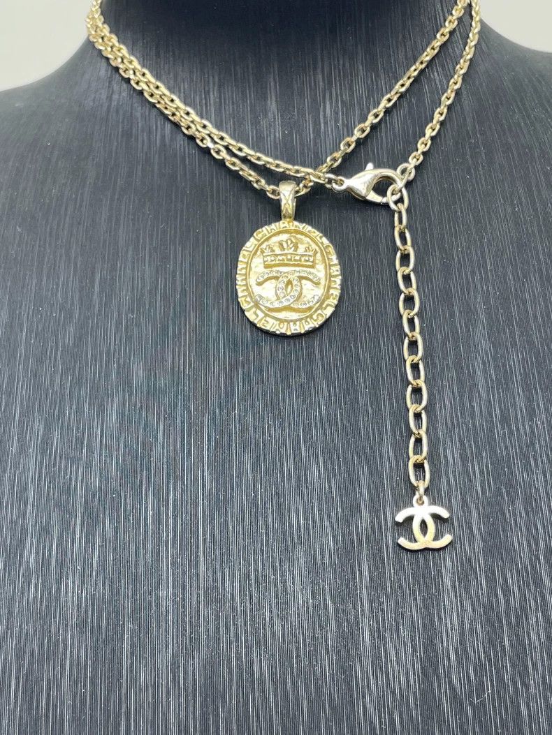 Chanel Chanel Crown Coin Crystal Double C Necklace Size ONE SIZE - 5 Thumbnail