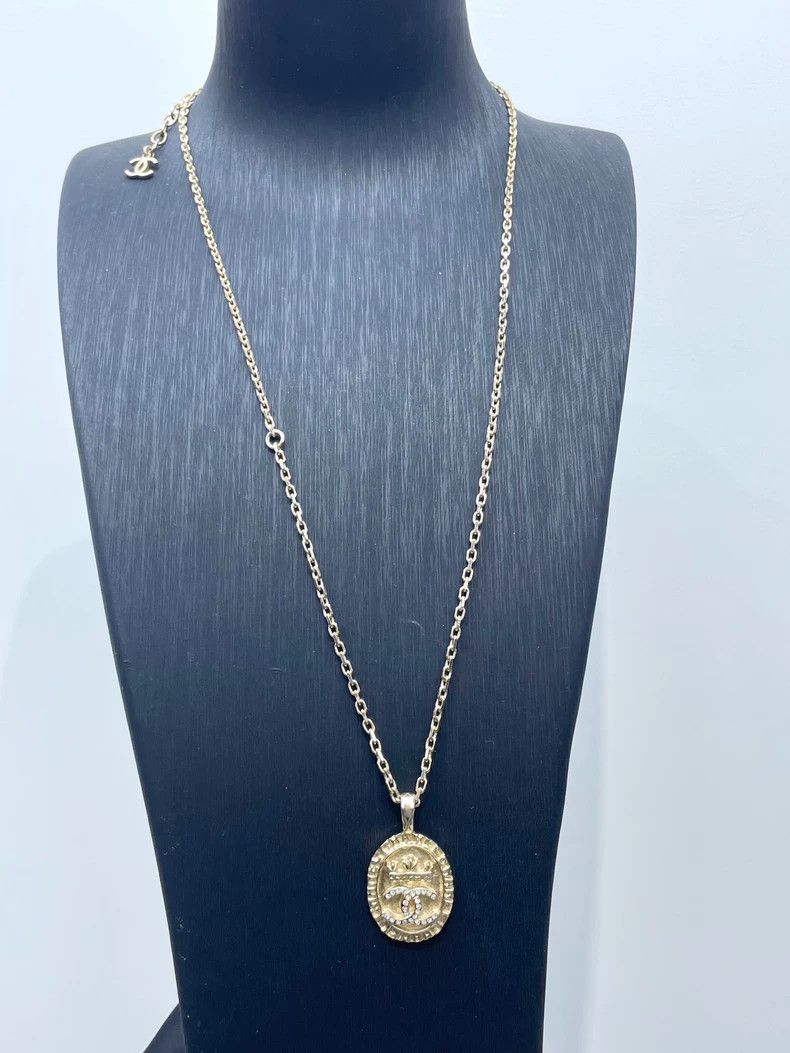 Chanel Chanel Crown Coin Crystal Double C Necklace Size ONE SIZE - 2 Thumbnail
