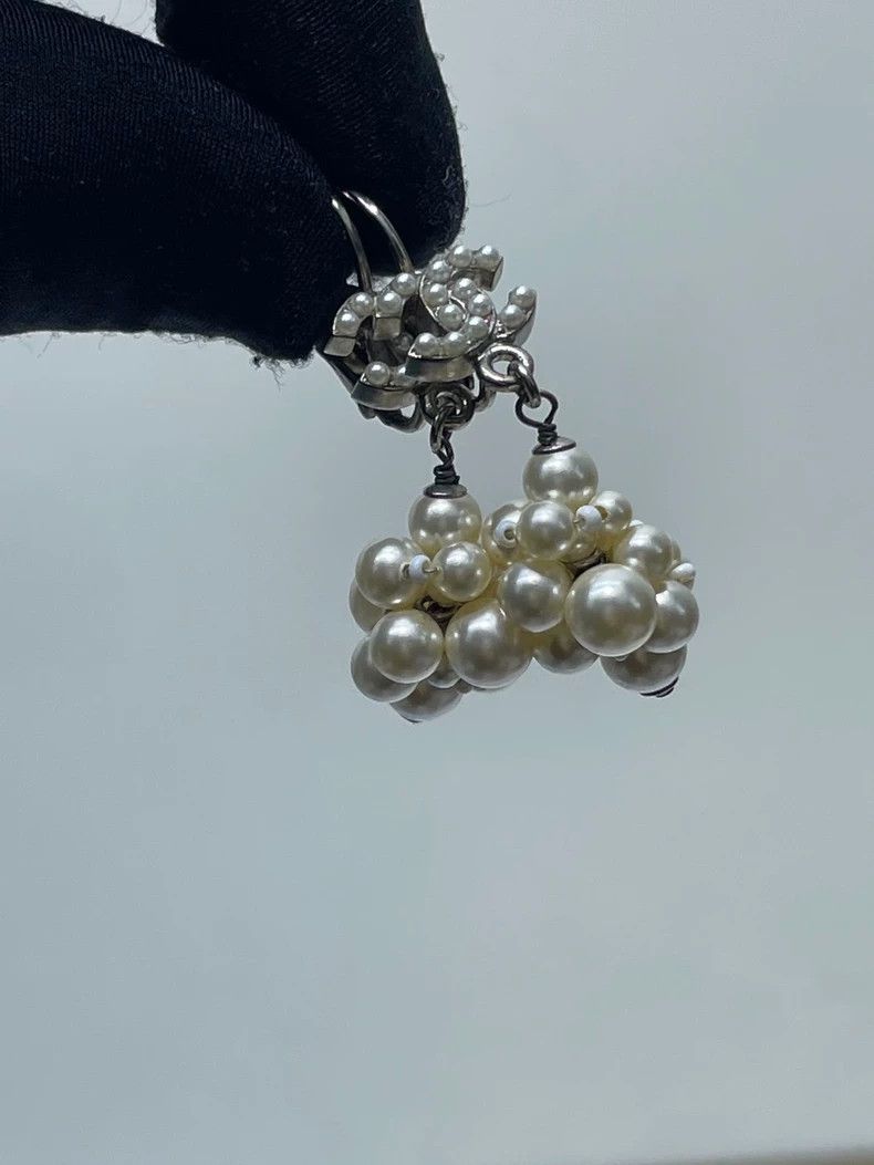 Chanel Chanel Pearl Drop Earrings Size ONE SIZE - 7 Thumbnail