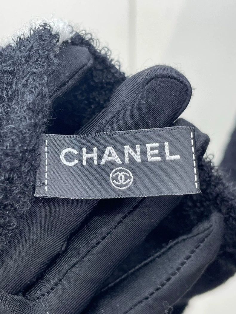 Chanel Chanel Panda Color Double C Knit Scarf Size ONE SIZE - 5 Thumbnail