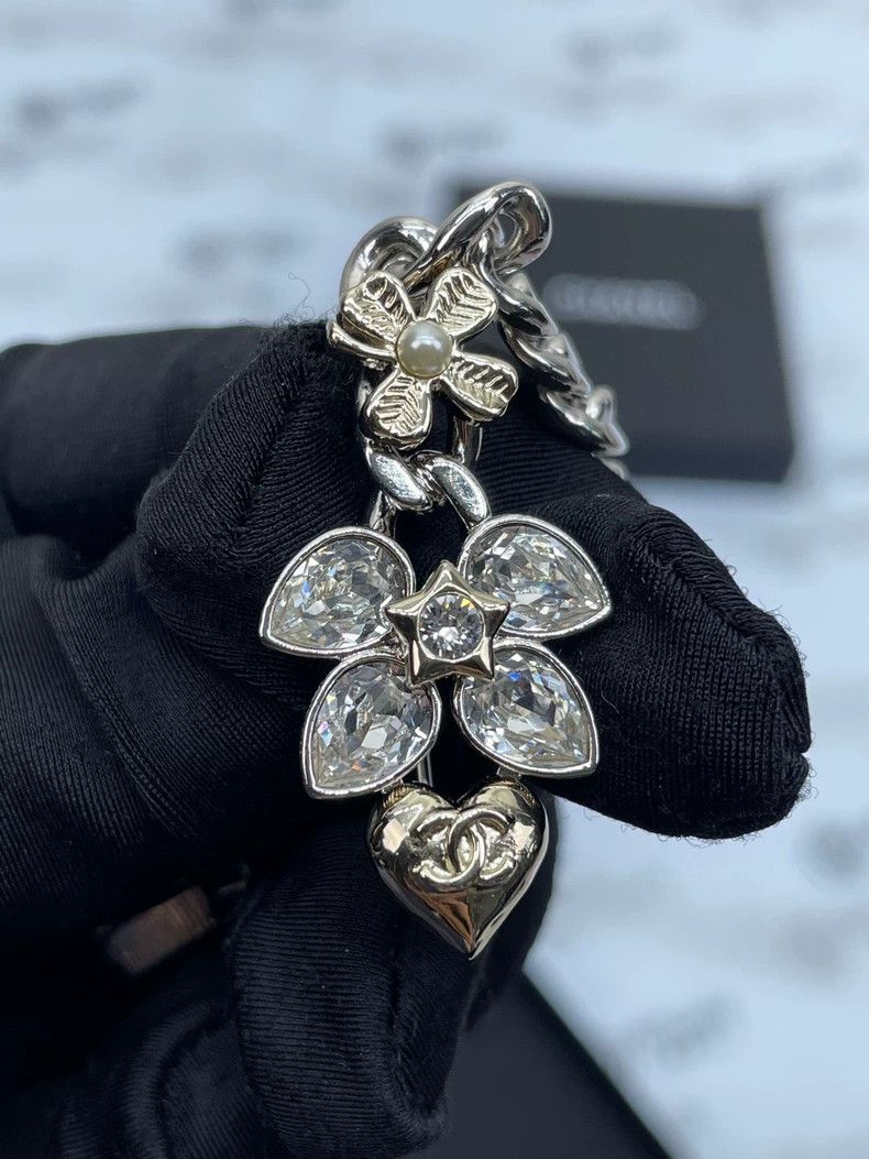 Chanel Chanel 24K Bow Love Heart Brooch Pin Size ONE SIZE - 4 Thumbnail