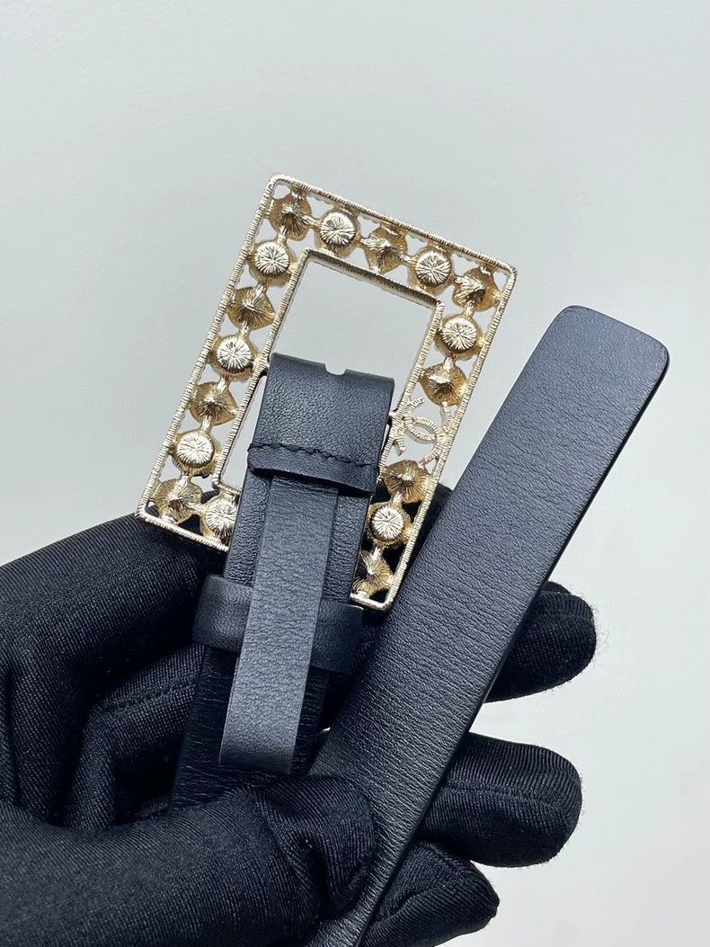 Chanel Chanel Pearl Rhinestone Square Buckle Belt Size ONE SIZE - 4 Thumbnail