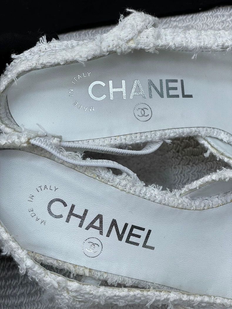 Chanel Chanel Black and White Block Heel Sandals Size US 6 / IT 36 - 5 Thumbnail