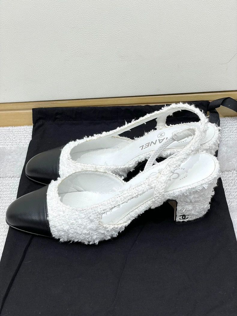 Chanel Chanel Black and White Block Heel Sandals Size US 6 / IT 36 - 2 Thumbnail