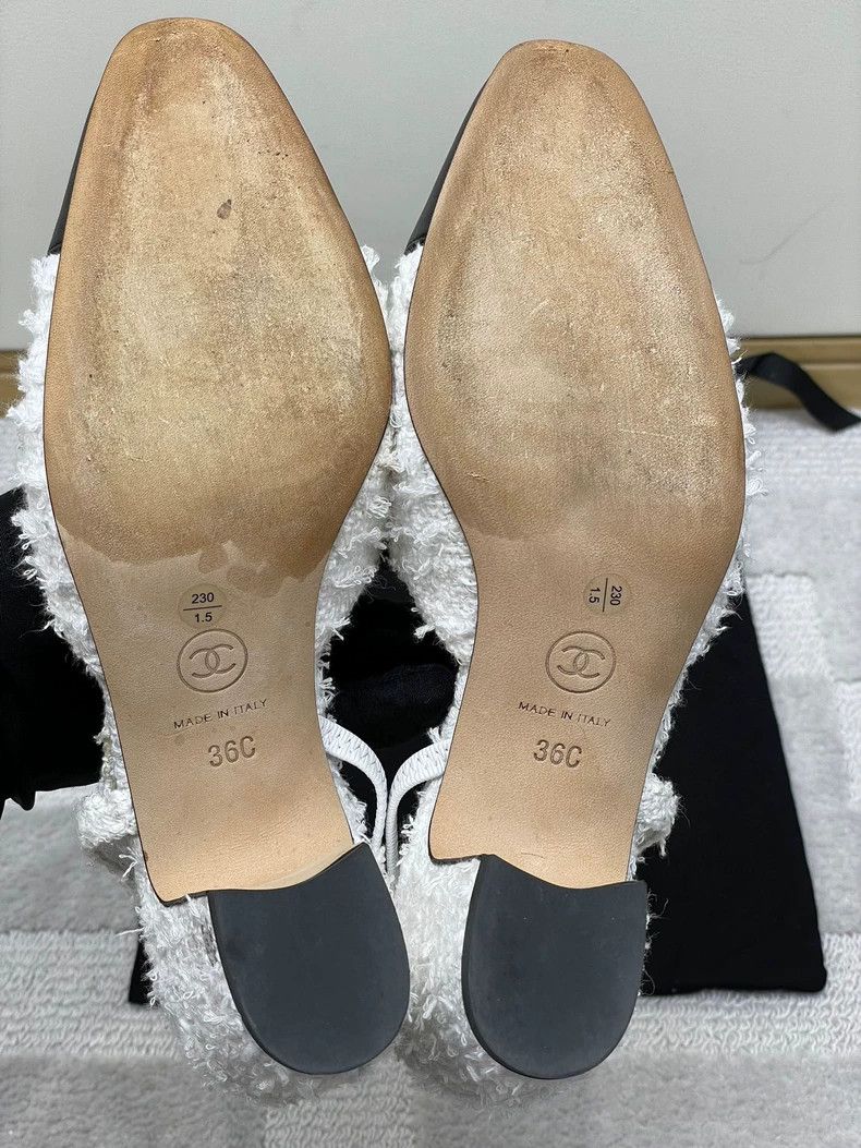Chanel Chanel Black and White Block Heel Sandals Size US 6 / IT 36 - 7 Thumbnail