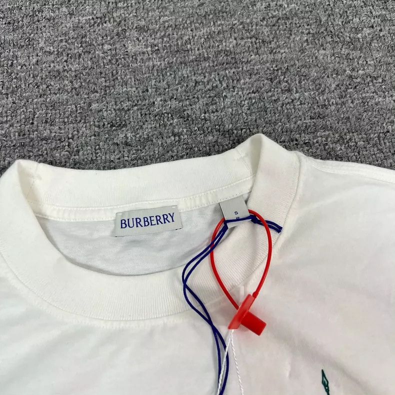 Burberry Burberry Short Sleeve T-Shirt with Logo Size S / US 4 / IT 40 - 4 Thumbnail