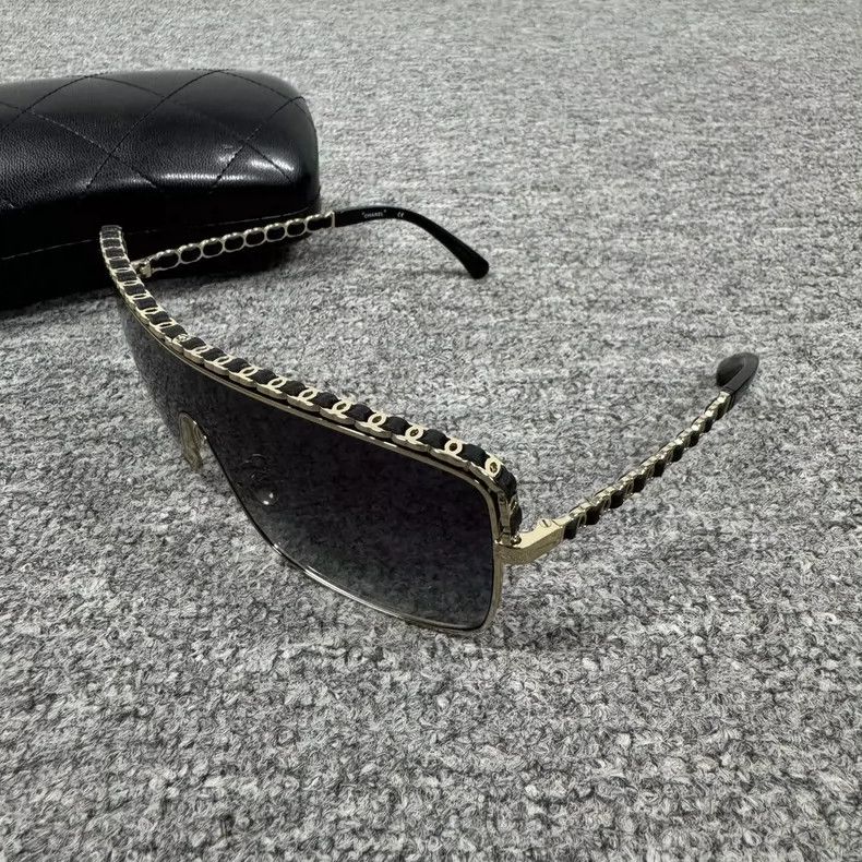Chanel Chanel Double C Logo Sunglasses with Case Size ONE SIZE - 2 Thumbnail