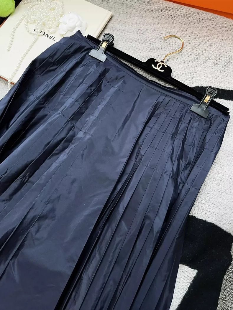 Dior Dior Dark Blue Silk Pleated Midi Skirt Size 42" / US 20 - 3 Thumbnail