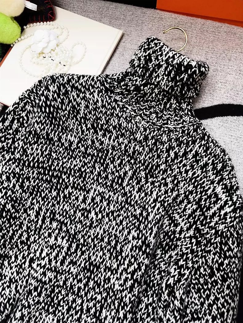 Yves Saint Laurent Saint Laurent Black White Knit Turtleneck Sweater Size S / US 4 / IT 40 - 4 Thumbnail