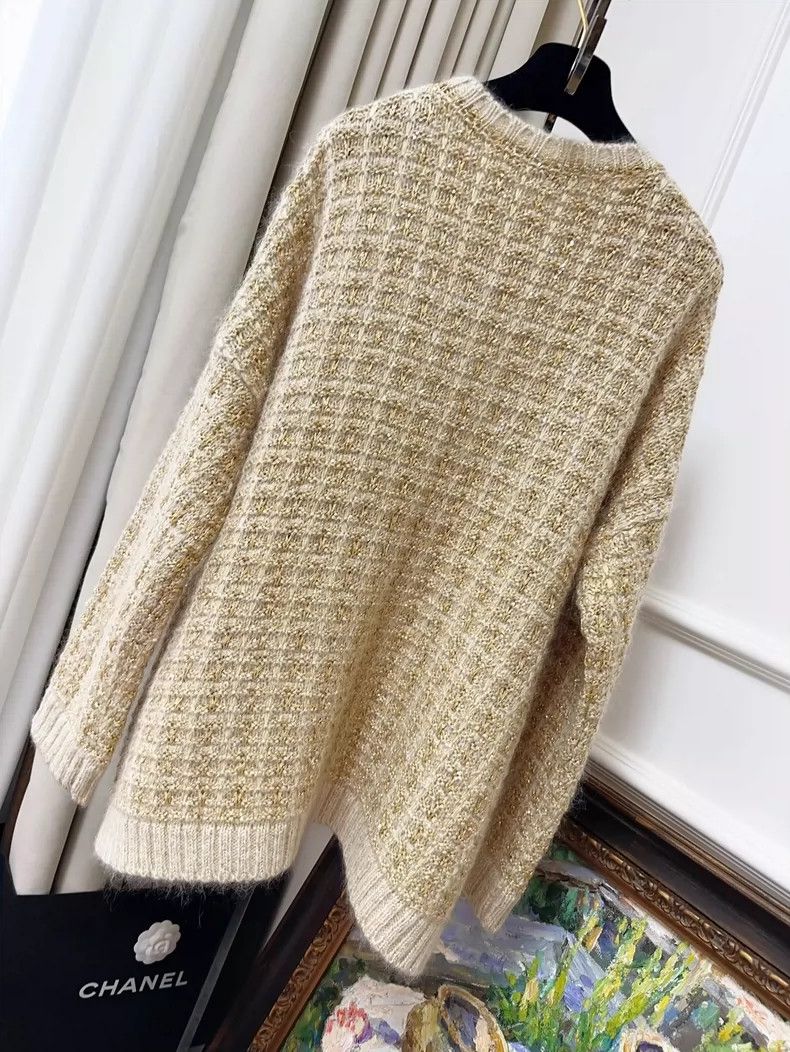 Valentino Valentino Round Neck Knitted Top with Embroidery Size M / US 6-8 / IT 42-44 - 2 Thumbnail