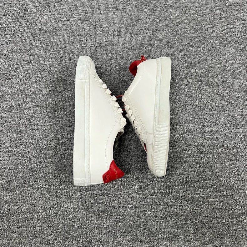 Givenchy Givenchy White Sneakers with Red Detail Size US 6 / IT 36 - 4 Thumbnail