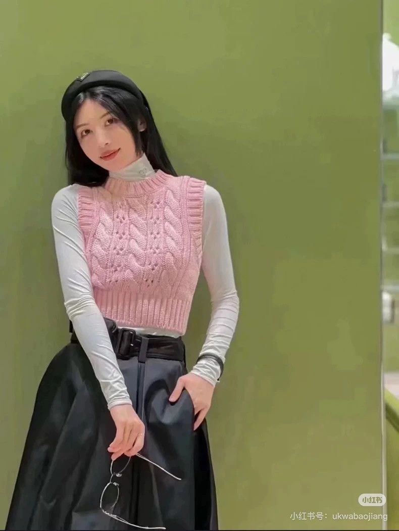Prada Prada Pink Knitted Sleeveless Top Size S / US 4 / IT 40 - 9 Thumbnail