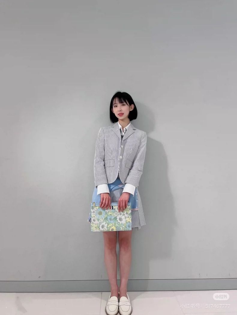 Thom Browne Thom Browne Women's Suit Jacket in Stripe Size M / US 6-8 / IT 42-44 - 8 Thumbnail