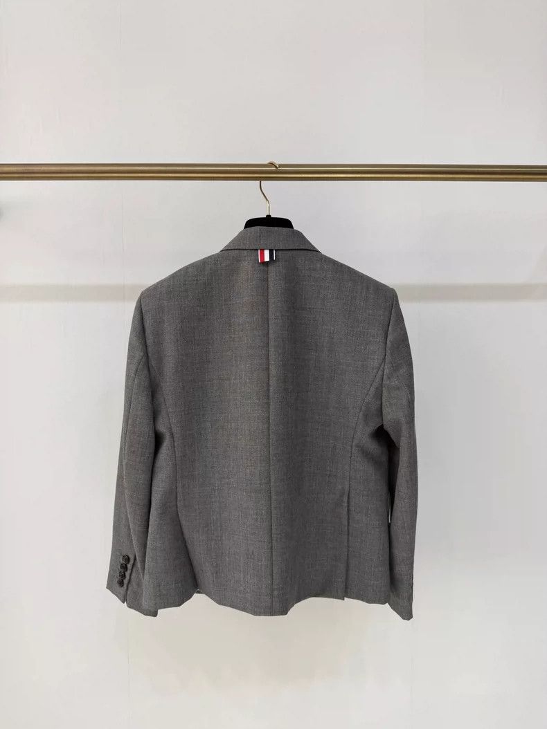Thom Browne Thom Browne Women's Gray Suit Jacket Size M / US 6-8 / IT 42-44 - 2 Thumbnail