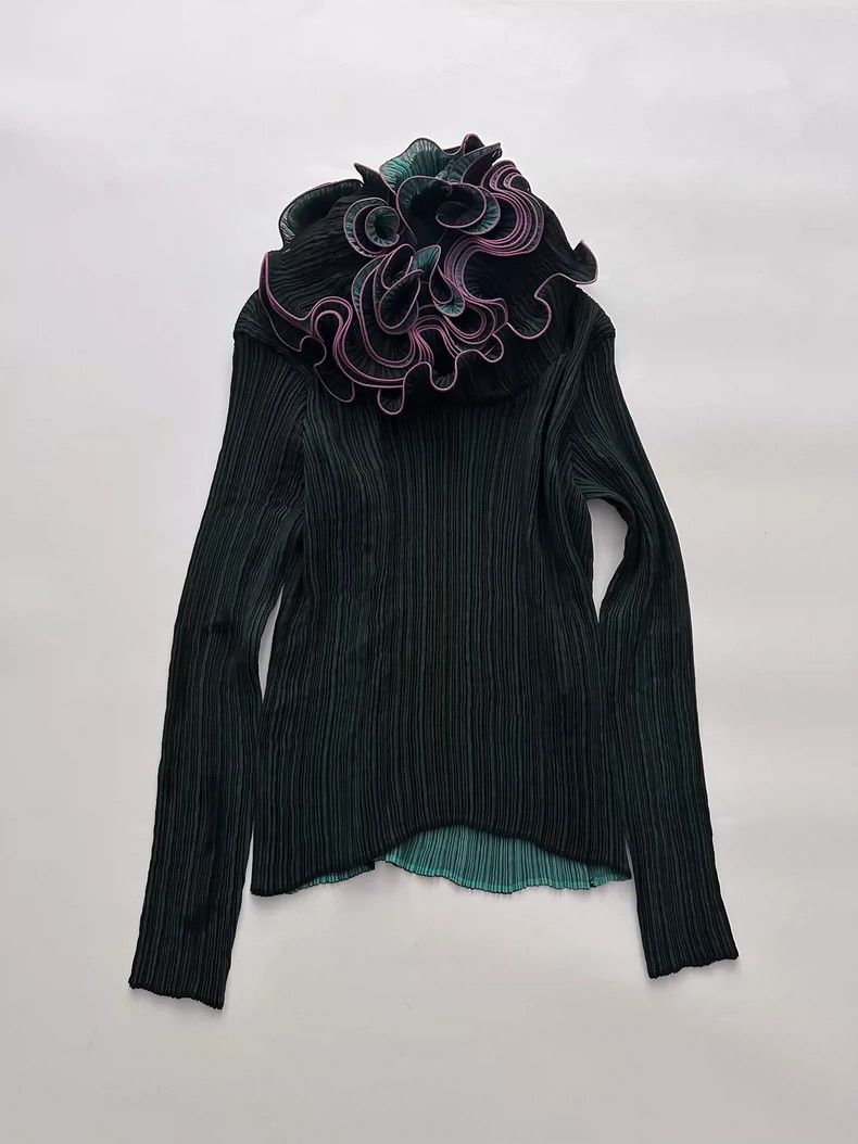 Issey Miyake Issey Miyake Pleated Top with Ruffled Collar Size S / US 4 / IT 40 - 7 Thumbnail
