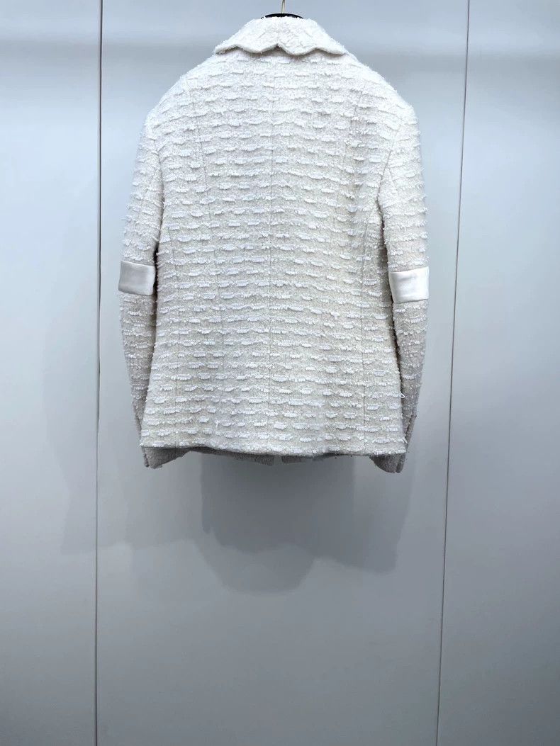 Chanel Chanel Cream Scalloped Edge Jacket Size S / US 4 / IT 40 - 2 Thumbnail