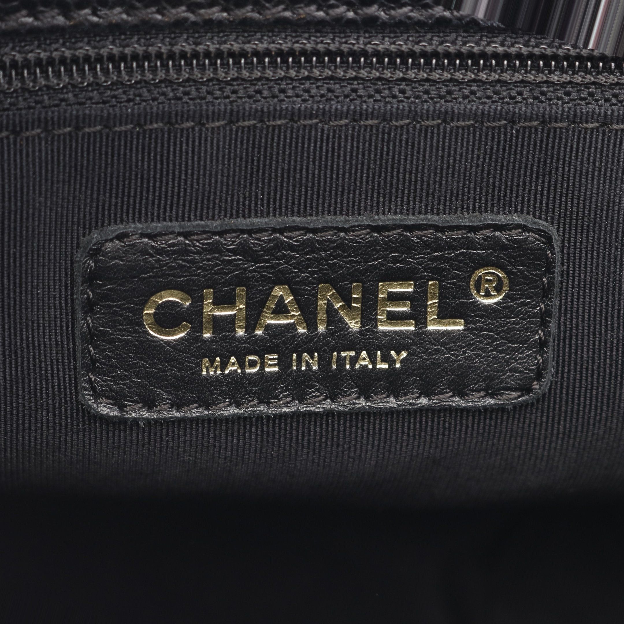 Chanel Chanel Matelasse Pst Chain Shoulder Bag Tote Caviar Skin Black Gold Hardware Size ONE SIZE - 4 Thumbnail