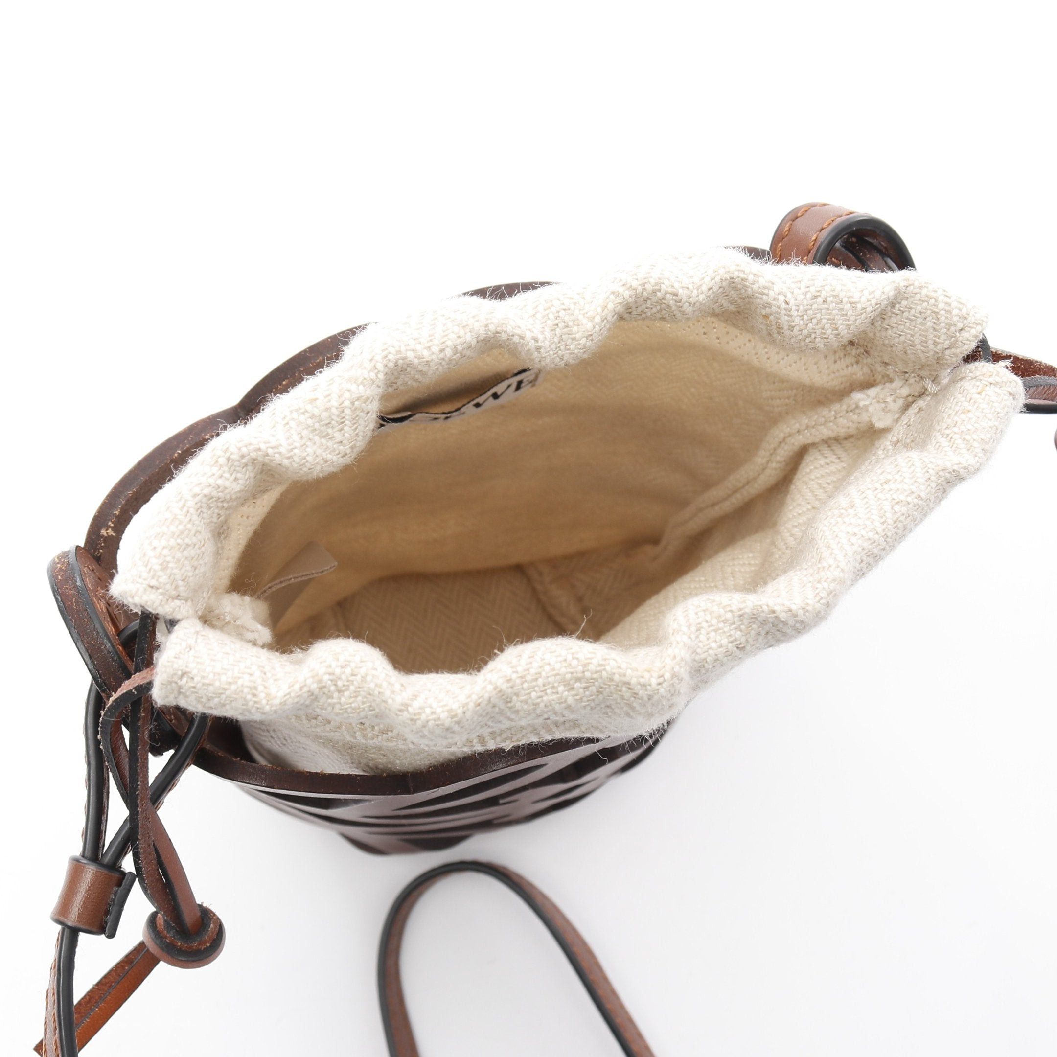 Loewe Loewe Anagram Cut Out Pocket Shoulder Bag Leather Brown Size ONE SIZE - 3 Thumbnail