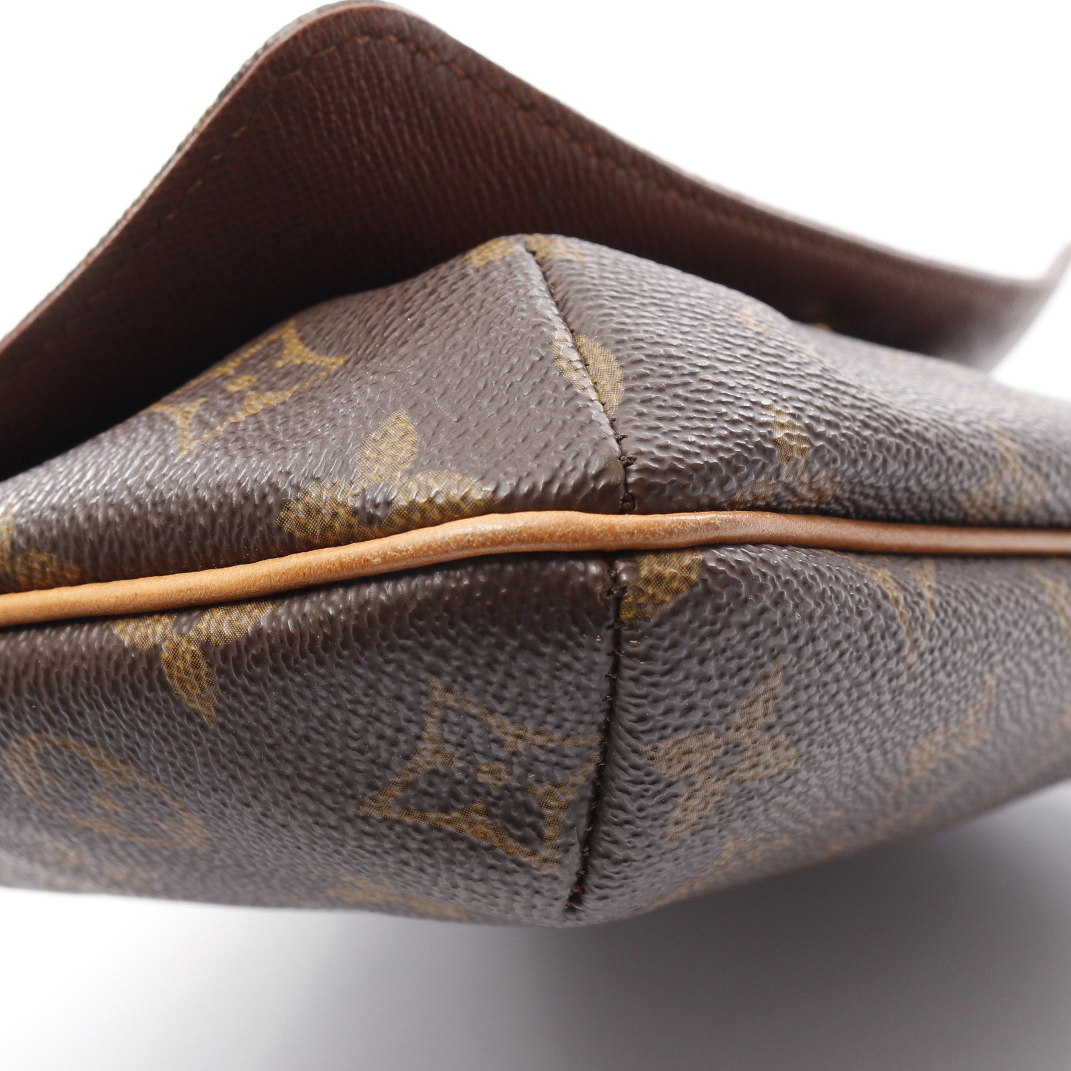 Louis Vuitton Louis Vuitton Musette Tango Short Strap Monogram Shoulder Bag Leather Brown Size ONE SIZE - 8 Thumbnail