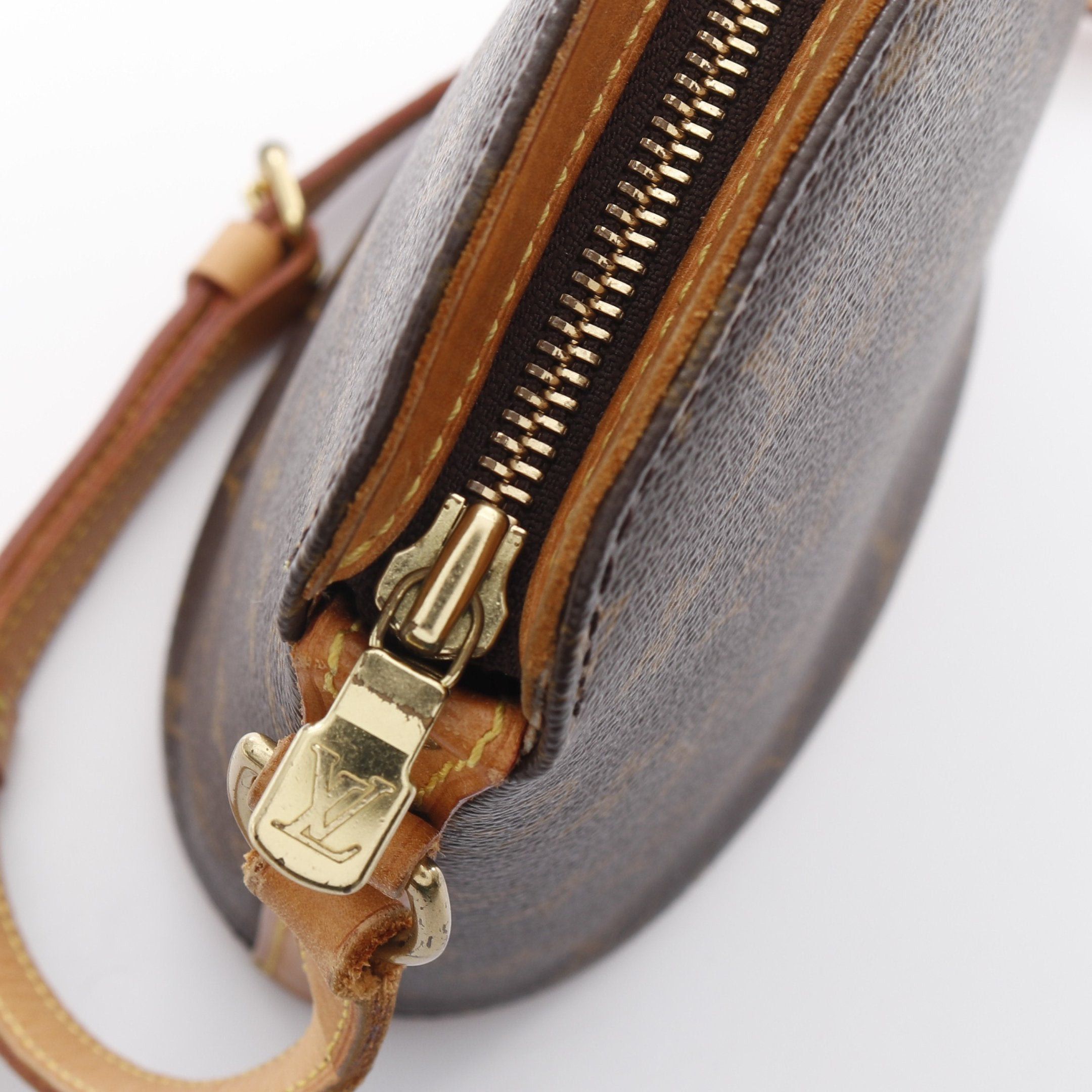Louis Vuitton Louis Vuitton Druot Monogram Shoulder Bag Leather Brown Size ONE SIZE - 7 Thumbnail
