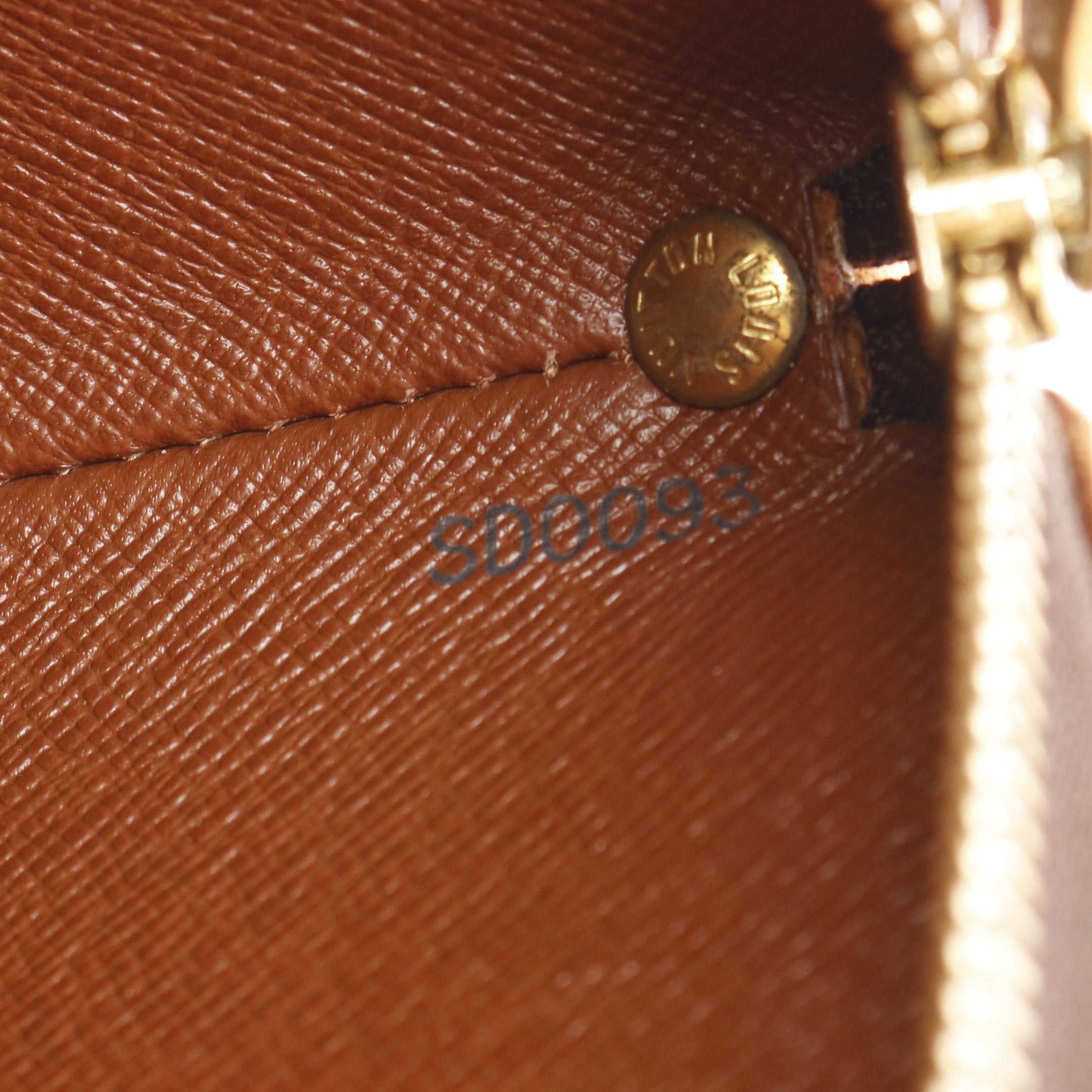 Louis Vuitton Louis Vuitton Druot Monogram Shoulder Bag Leather Brown Size ONE SIZE - 5 Thumbnail