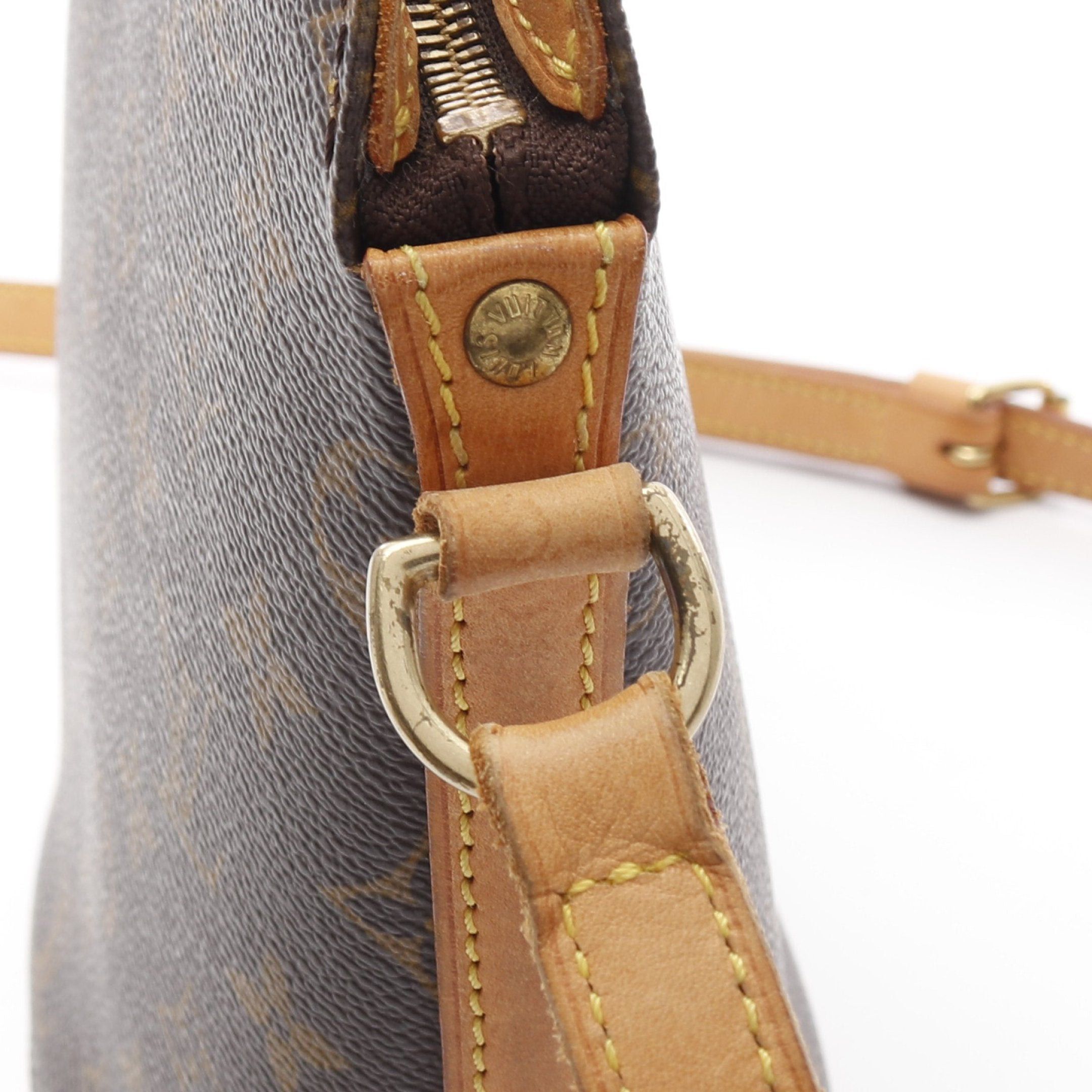 Louis Vuitton Louis Vuitton Druot Monogram Shoulder Bag Leather Brown Size ONE SIZE - 8 Thumbnail