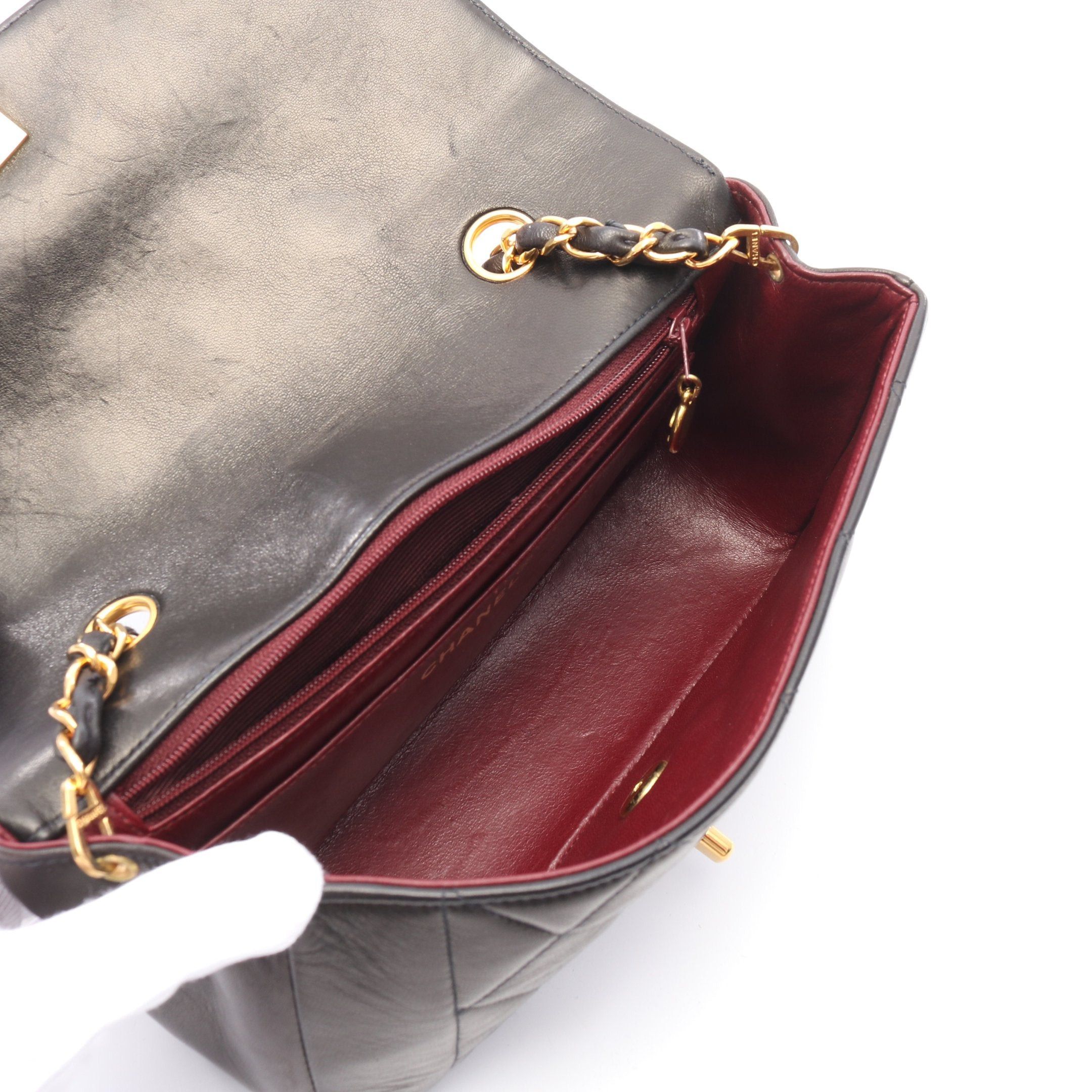 Chanel Chanel Matelasse Diana Flap Chain Shoulder Bag Lambskin Black Gold Hardware Size ONE SIZE - 3 Thumbnail