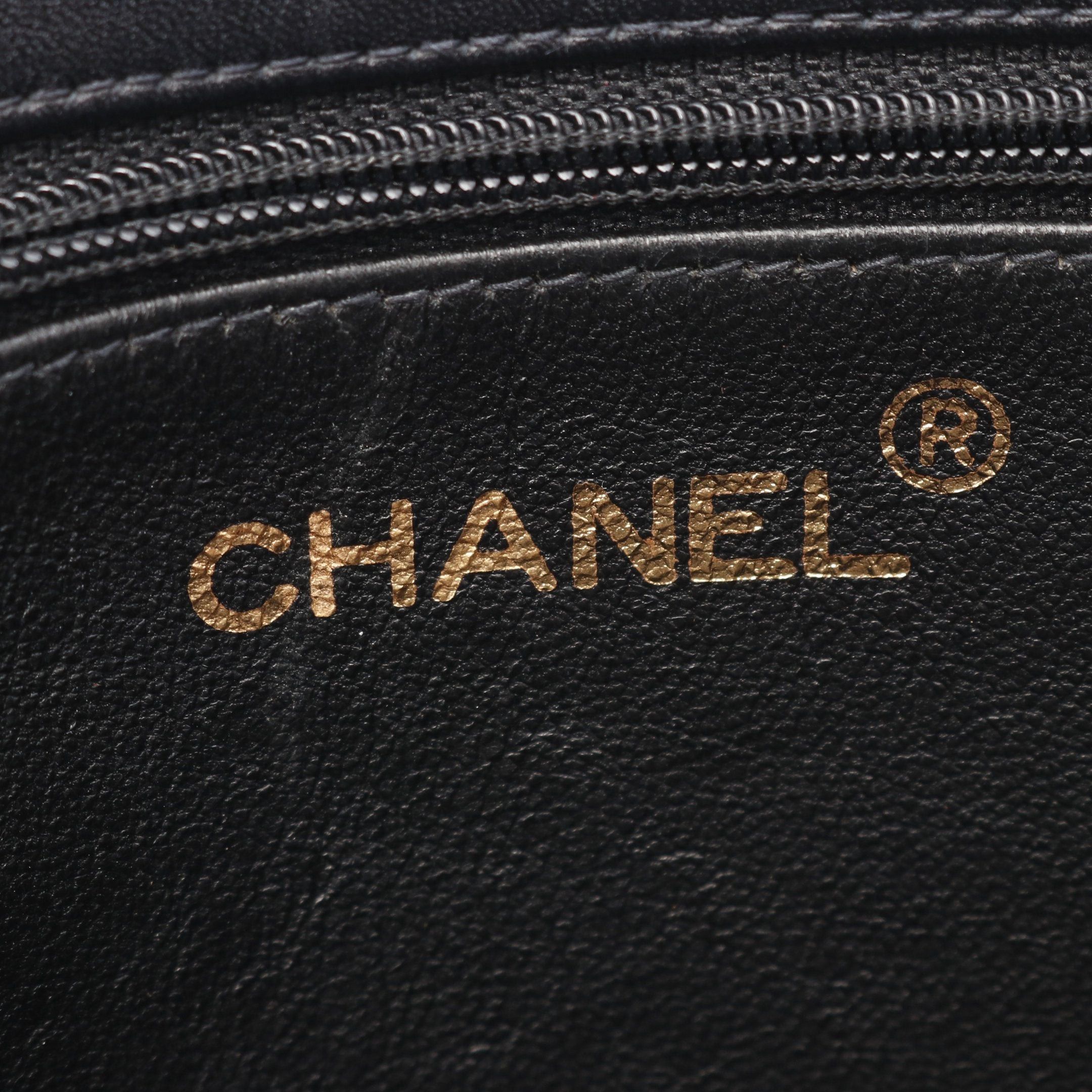 Chanel Chanel Big Coco Mark Chain Shoulder Bag Tote Lambskin Black Gold Hardware Size ONE SIZE - 4 Thumbnail