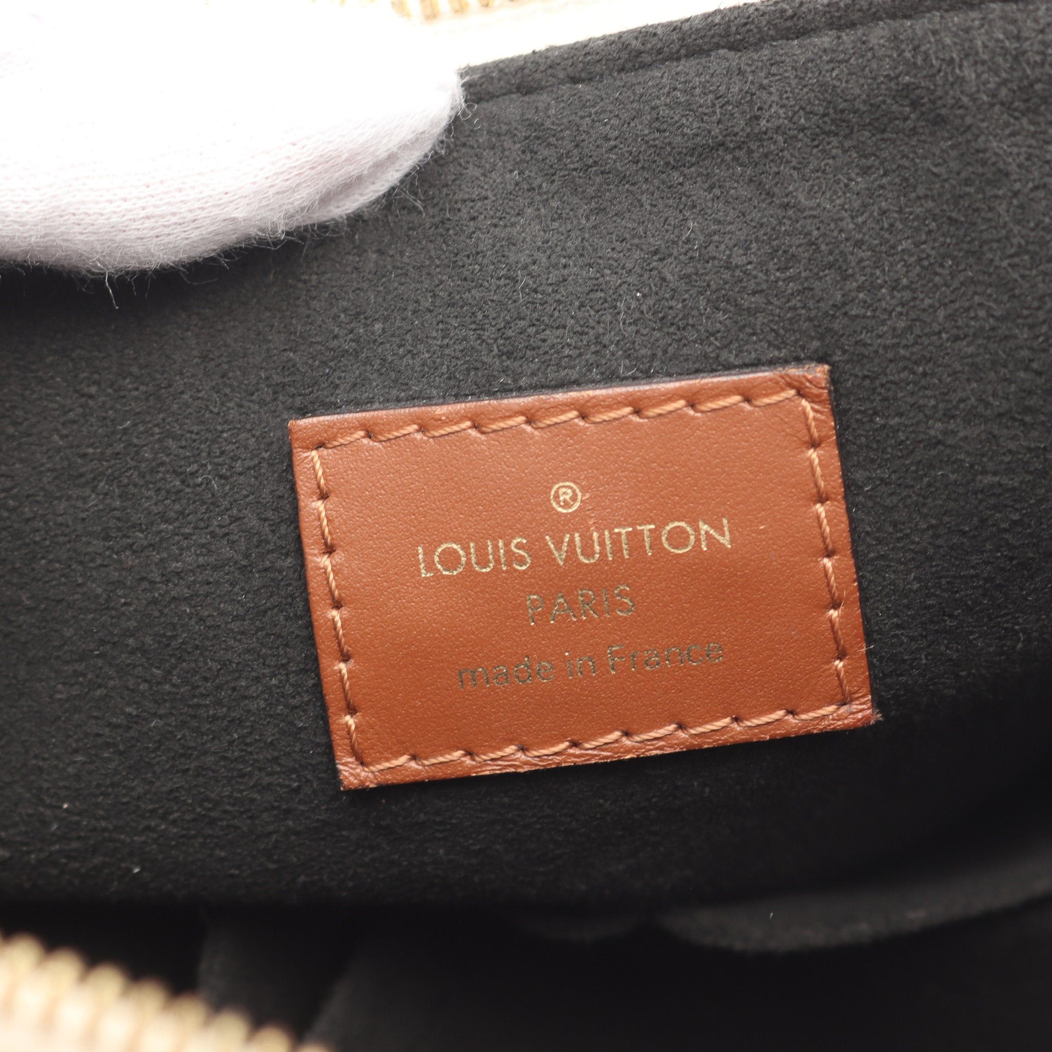 Louis Vuitton Louis Vuitton V Tote Mm Monogram Claim Handbag Leather Brown Ivory Size ONE SIZE - 4 Thumbnail