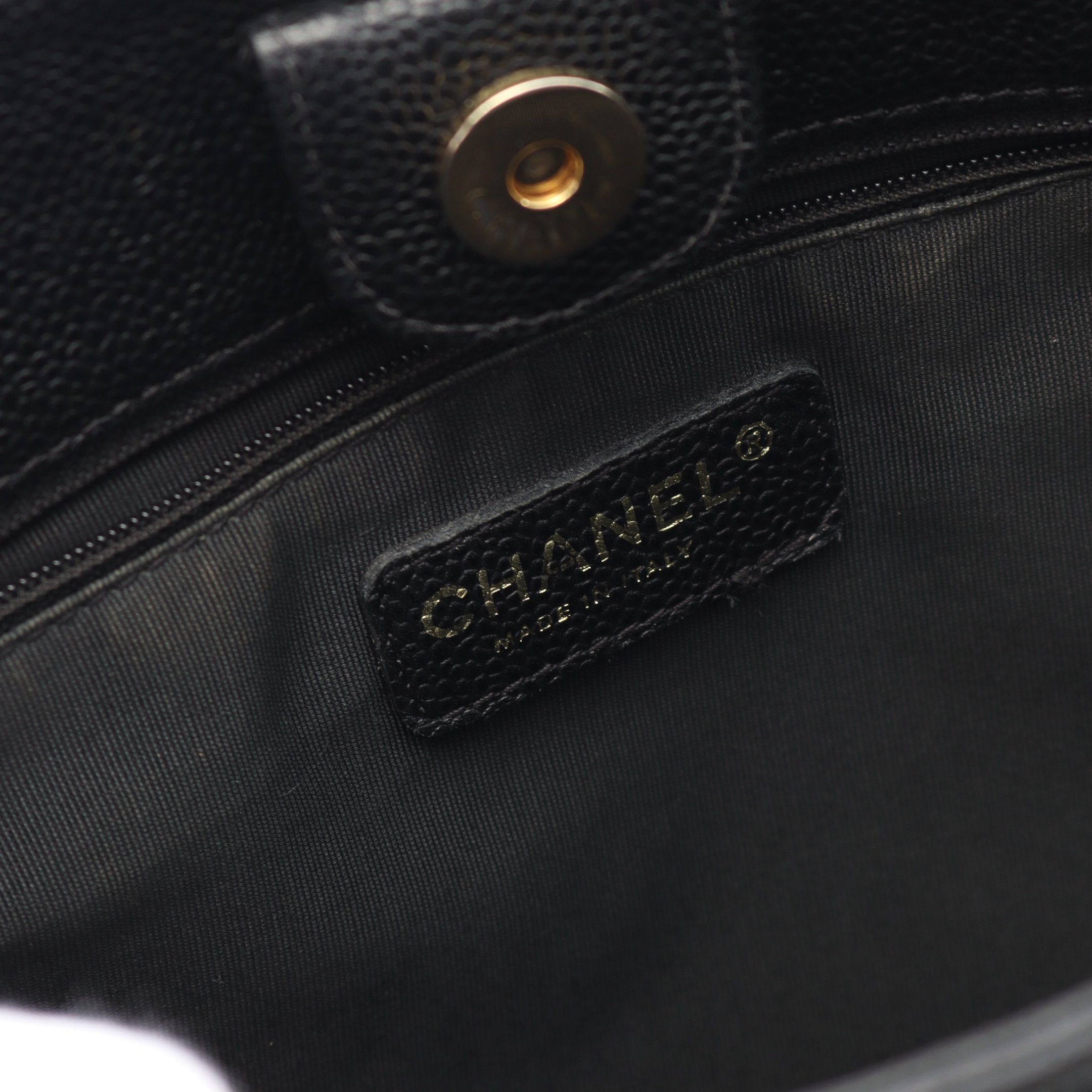Chanel Chanel Matelasse Pst Chain Shoulder Bag Tote Caviar Skin Black Gold Hardware Size ONE SIZE - 4 Thumbnail