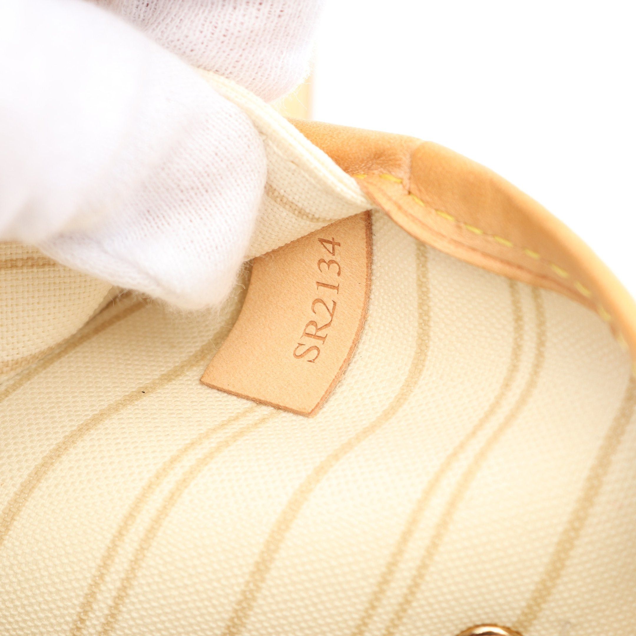 Louis Vuitton Louis Vuitton Neverfull Mm Damier Azur Shoulder Bag Tote Leather White Size ONE SIZE - 5 Thumbnail