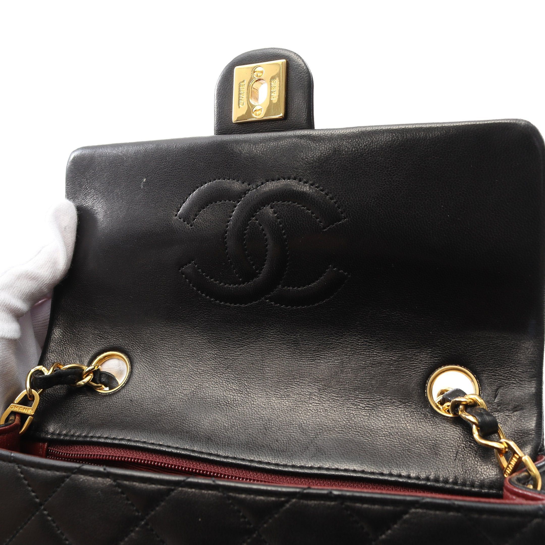 Chanel Chanel Matelasse Chain Shoulder Bag Lambskin Black Gold Hardware Size ONE SIZE - 6 Thumbnail