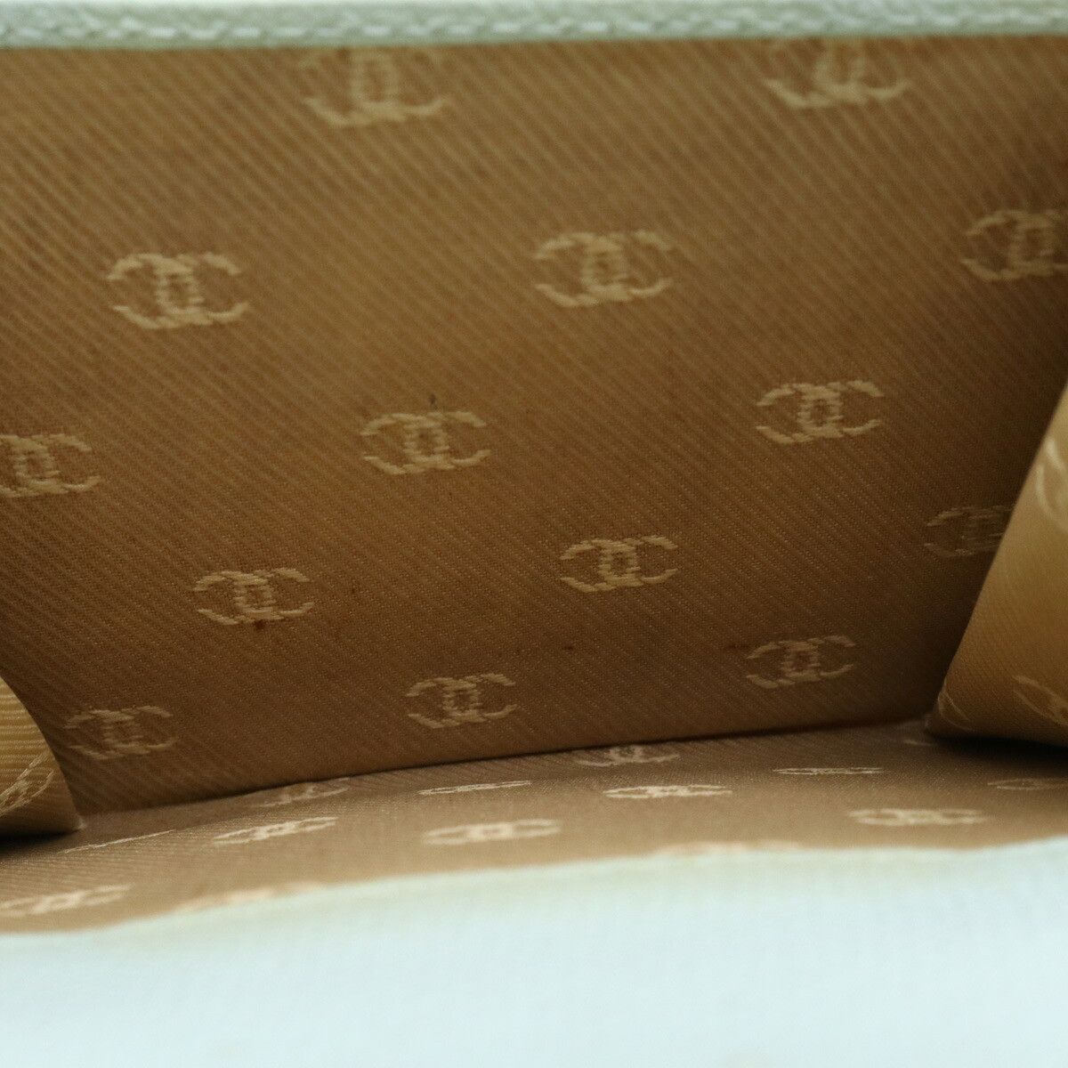 Chanel Chanel Chanel Coco Button Leather Wallet Leather Short Wallet A20902 Size ONE SIZE - 8 Thumbnail