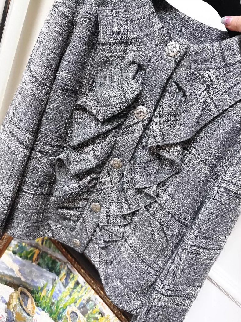 Chanel Chanel Gray Ruffled French Style Jacket Size M / US 6-8 / IT 42-44 - 2 Thumbnail
