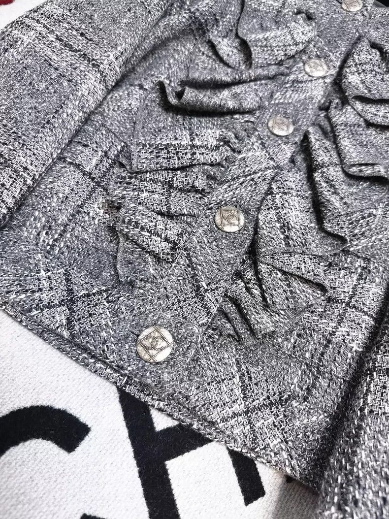 Chanel Chanel Gray Ruffled French Style Jacket Size M / US 6-8 / IT 42-44 - 4 Thumbnail