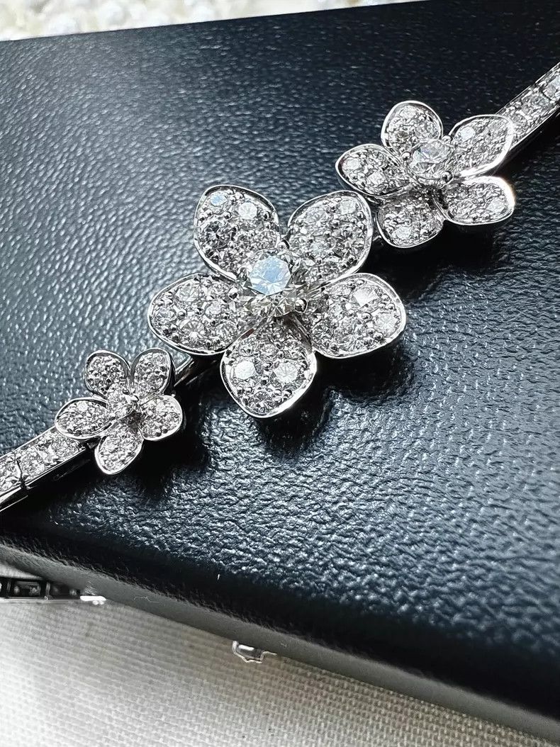 Cartier Graff Wild Flower Diamond Bracelet Size ONE SIZE - 4 Thumbnail