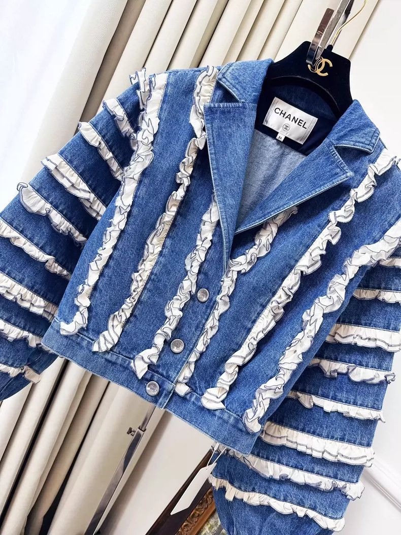 Chanel Chanel Denim Blue Ruffled Jacket Size S / US 4 / IT 40 - 2 Thumbnail