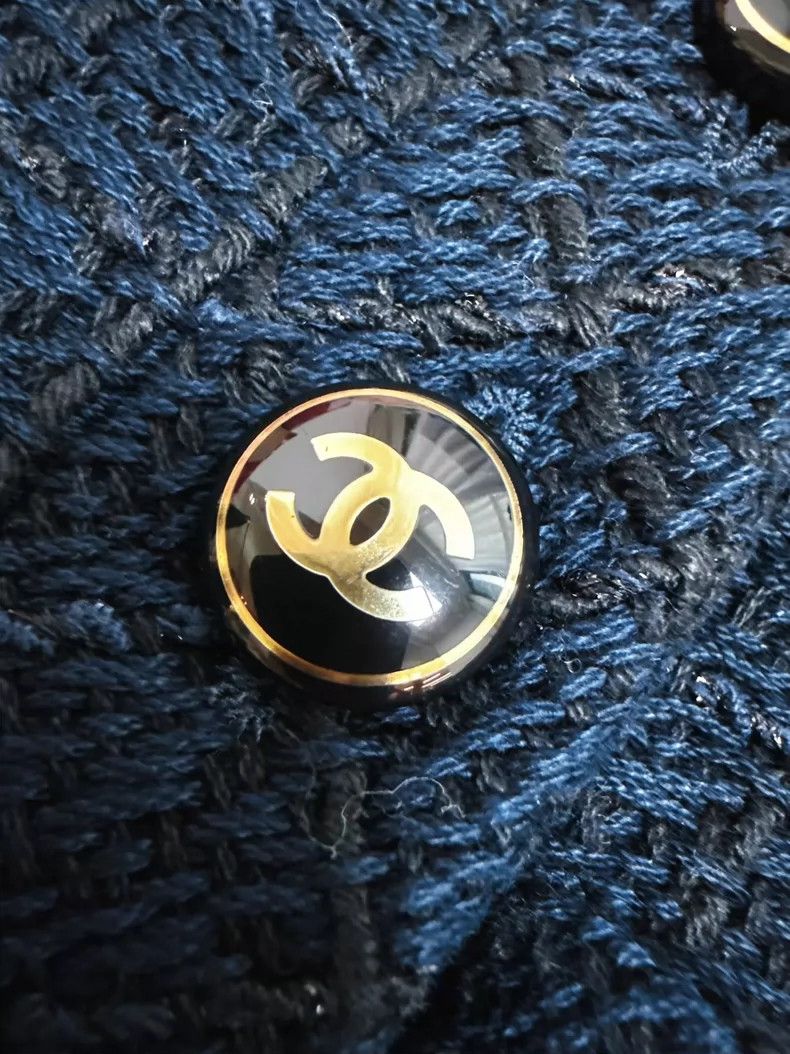 Chanel Chanel Blue Tweed Jacket with Two Pockets Size S / US 4 / IT 40 - 4 Thumbnail