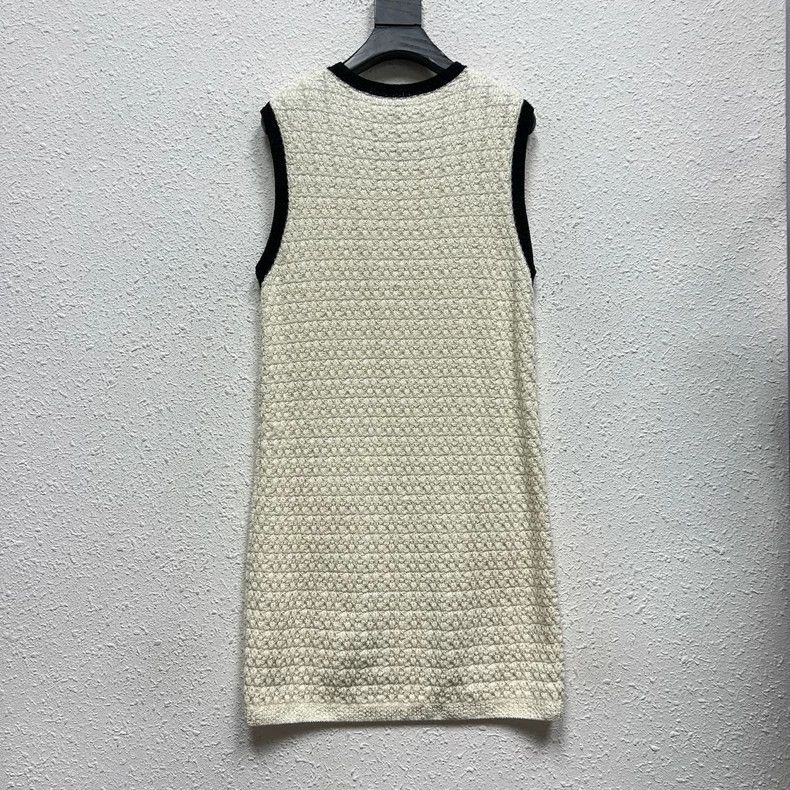 Chanel Chanel Black and White Sleeveless Knit Dress Size M / US 6-8 / IT 42-44 - 2 Thumbnail