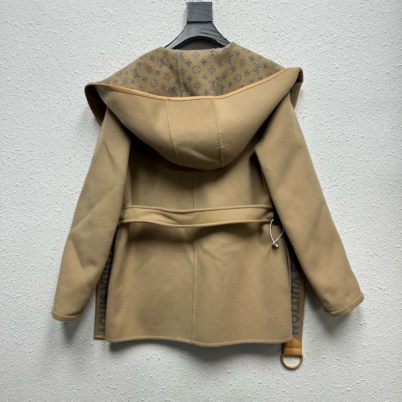 Louis Vuitton Louis Vuitton Beige Logo Cashmere Coat Size S / US 4 / IT 40 - 2 Thumbnail
