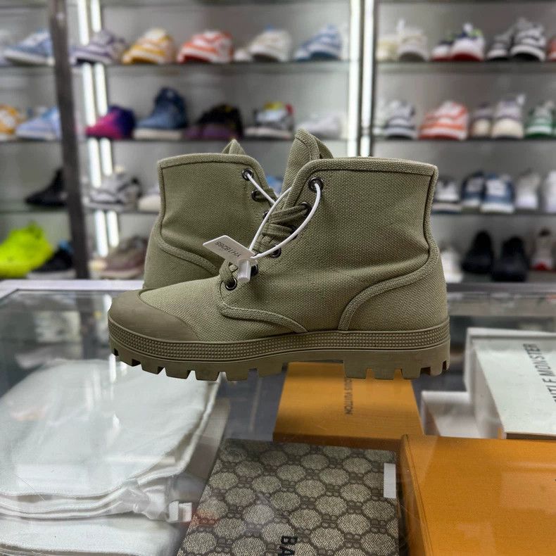Celine CELINE Short Boots in Green Color Size 35 Size US 5 / IT 35 - 5 Thumbnail