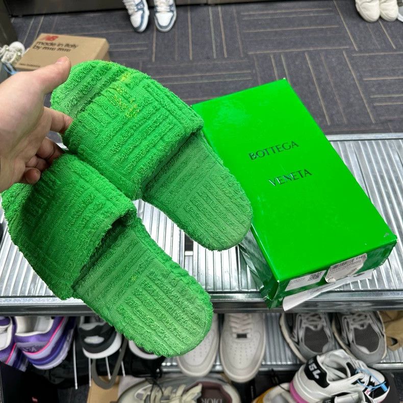 Bottega Veneta BV Green Slippers with Original Box Size US 8 / IT 38 - 9 Thumbnail
