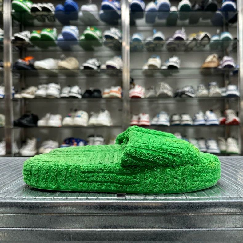Bottega Veneta BV Green Slippers with Original Box Size US 8 / IT 38 - 2 Thumbnail