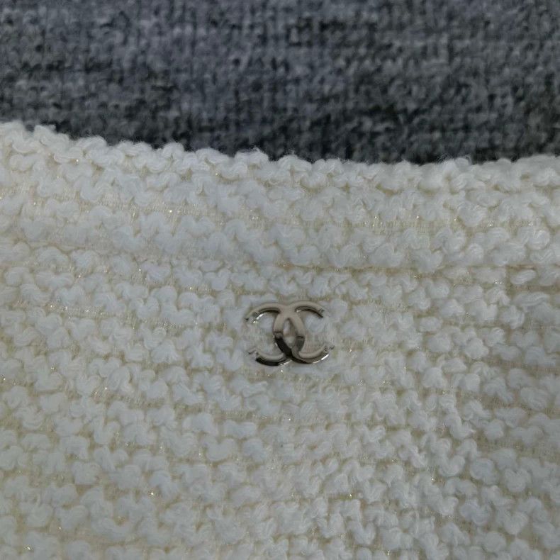 Chanel Chanel Off-White Classic Skirt Size 40 Size 40" / US 18 - 3 Thumbnail