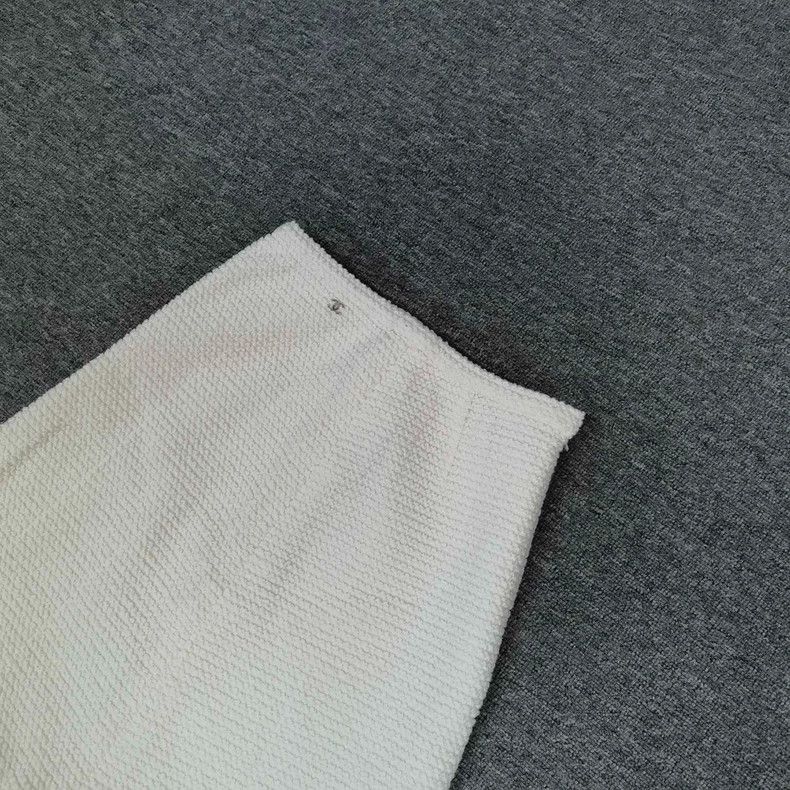 Chanel Chanel Off-White Classic Skirt Size 40 Size 40" / US 18 - 2 Thumbnail